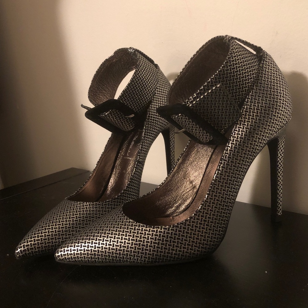 Metallic Jeffrey Campbell Pointed Heel